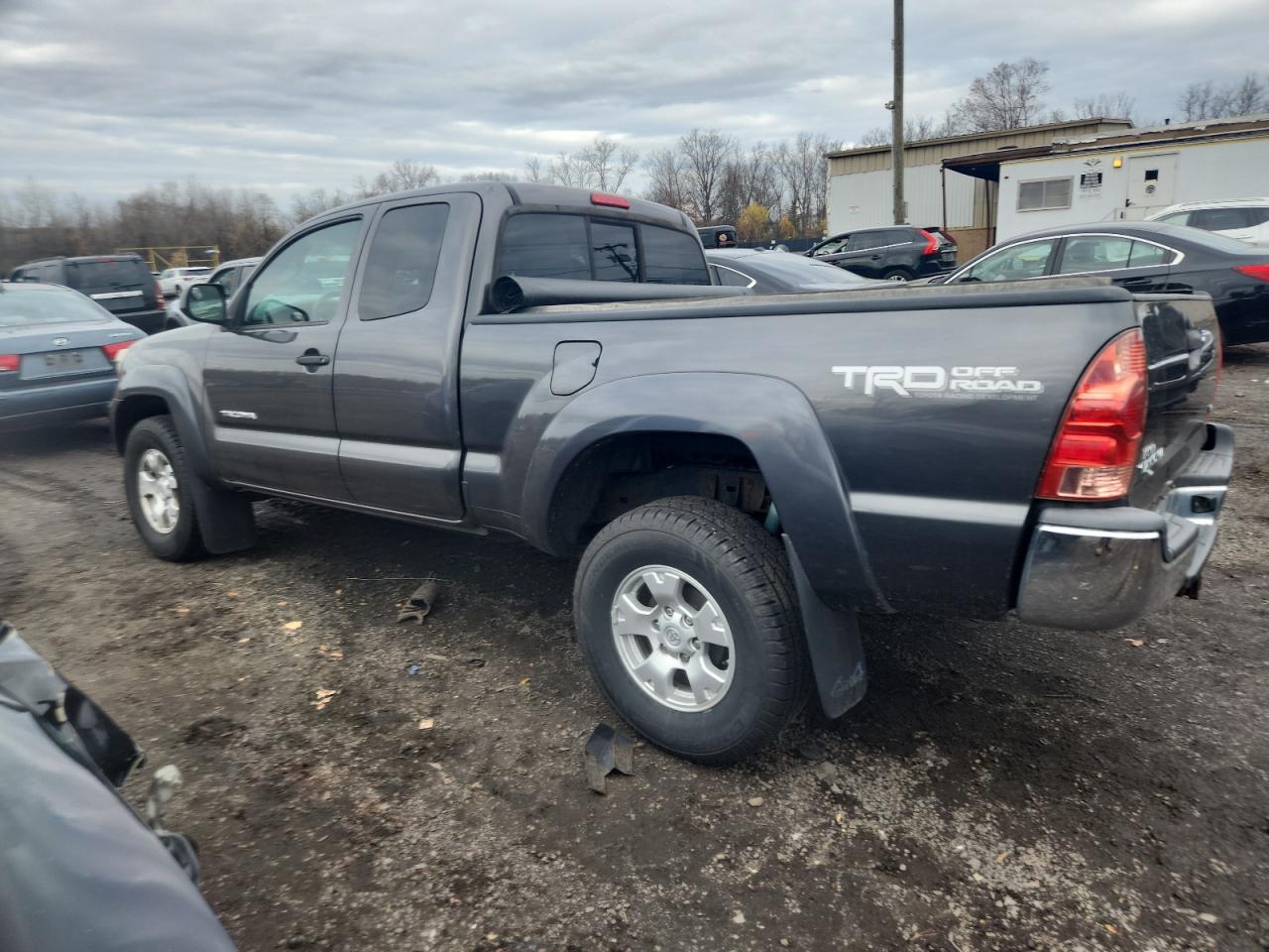 TOYOTA TACOMA