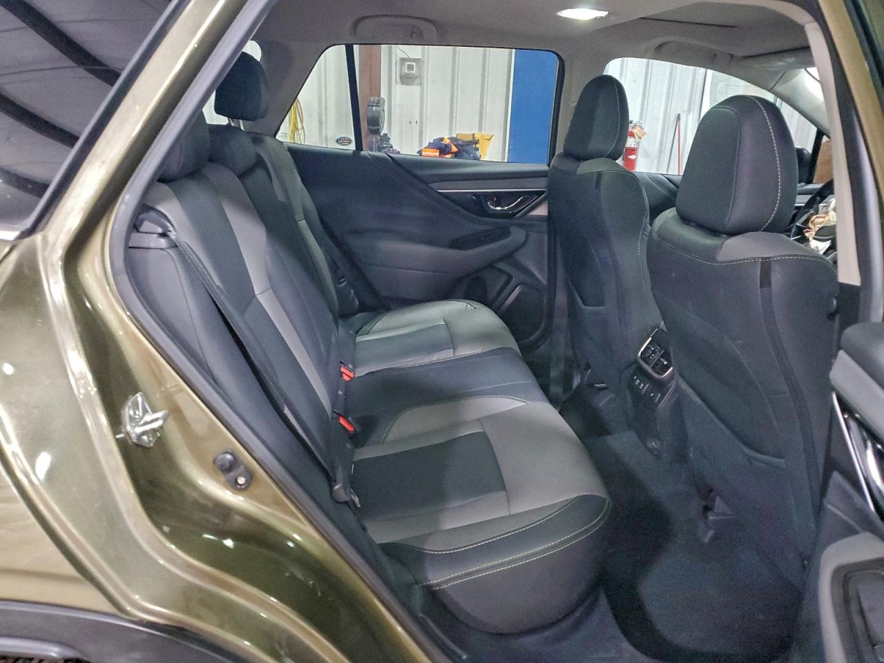 SUBARU OUTBACK ONYX EDITION XT