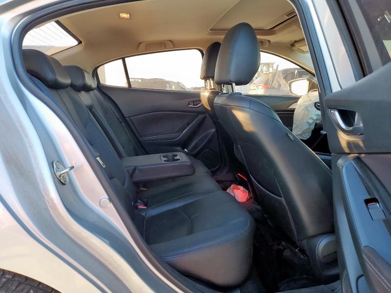 2018 MAZDA 3 TOURING #3301948443