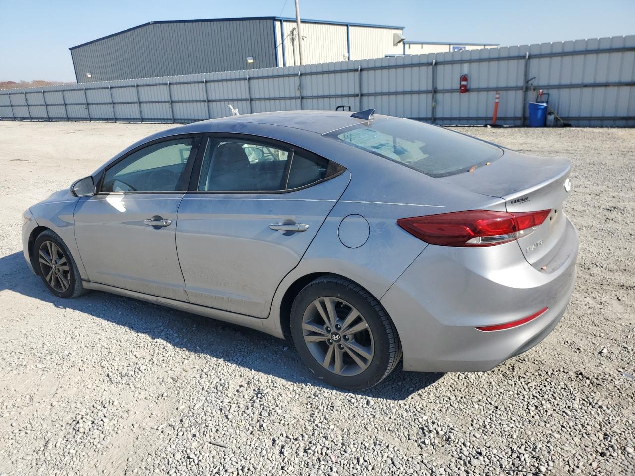 HYUNDAI ELANTRA SE