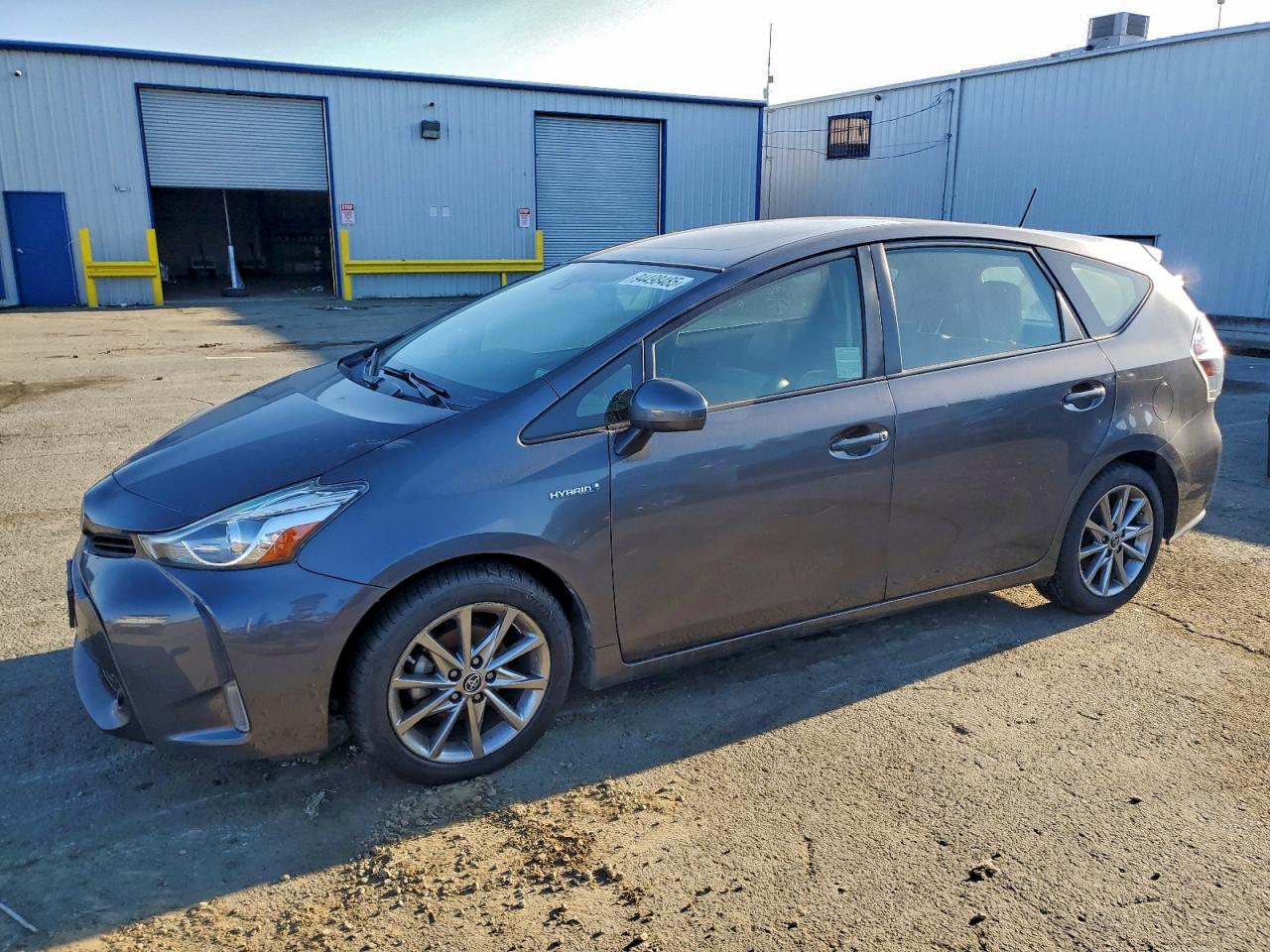 Lot #3306735063 2017 TOYOTA PRIUS V