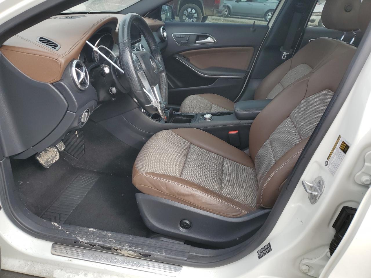 MERCEDES-BENZ GLA-CLASS 250 4MATIC