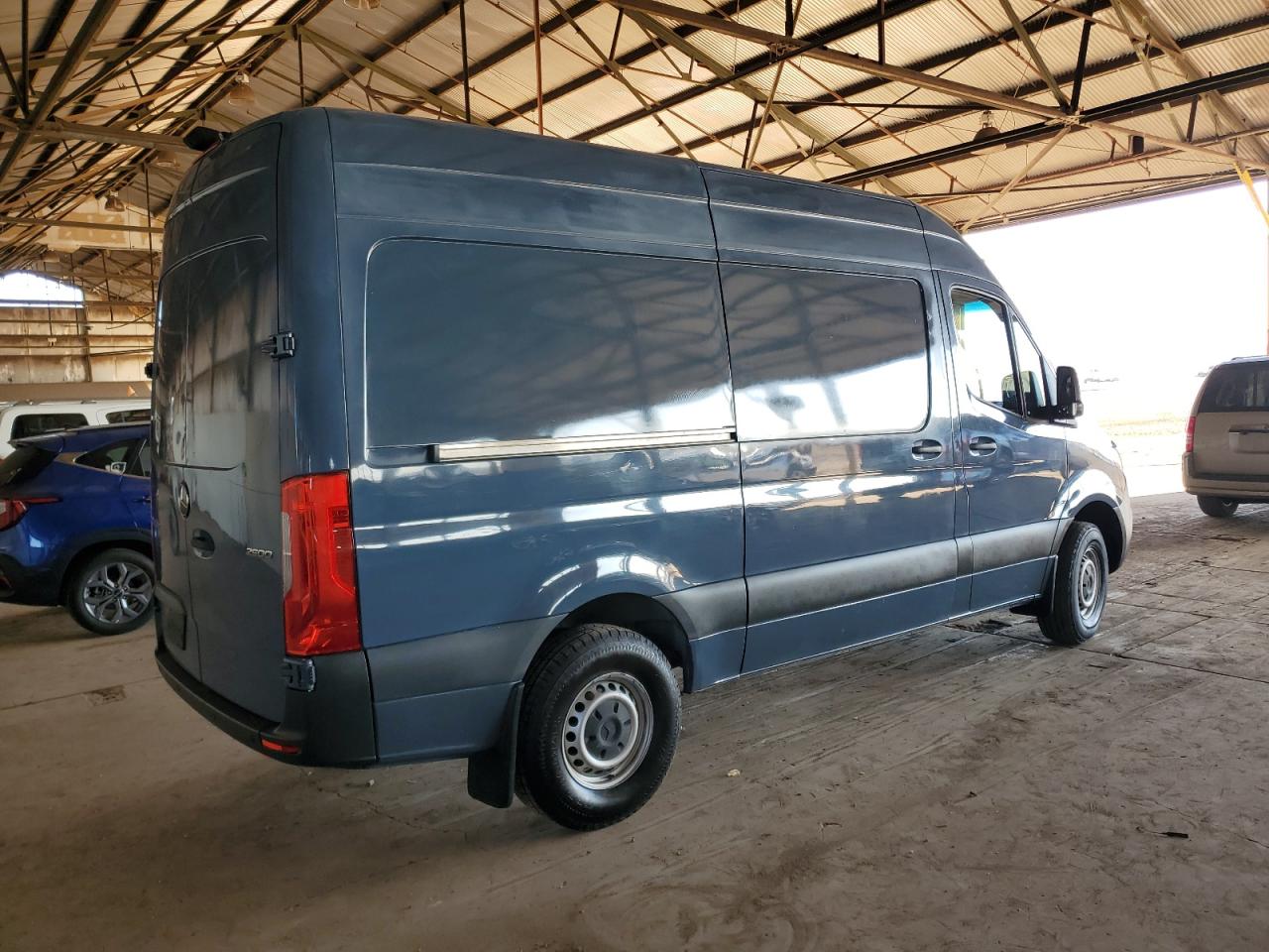 MERCEDES-BENZ SPRINTER 2500/3500