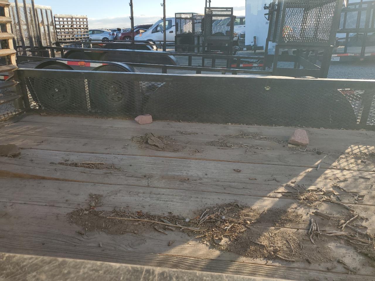 Lot #3309228624 2000 J&C UNKNOWN