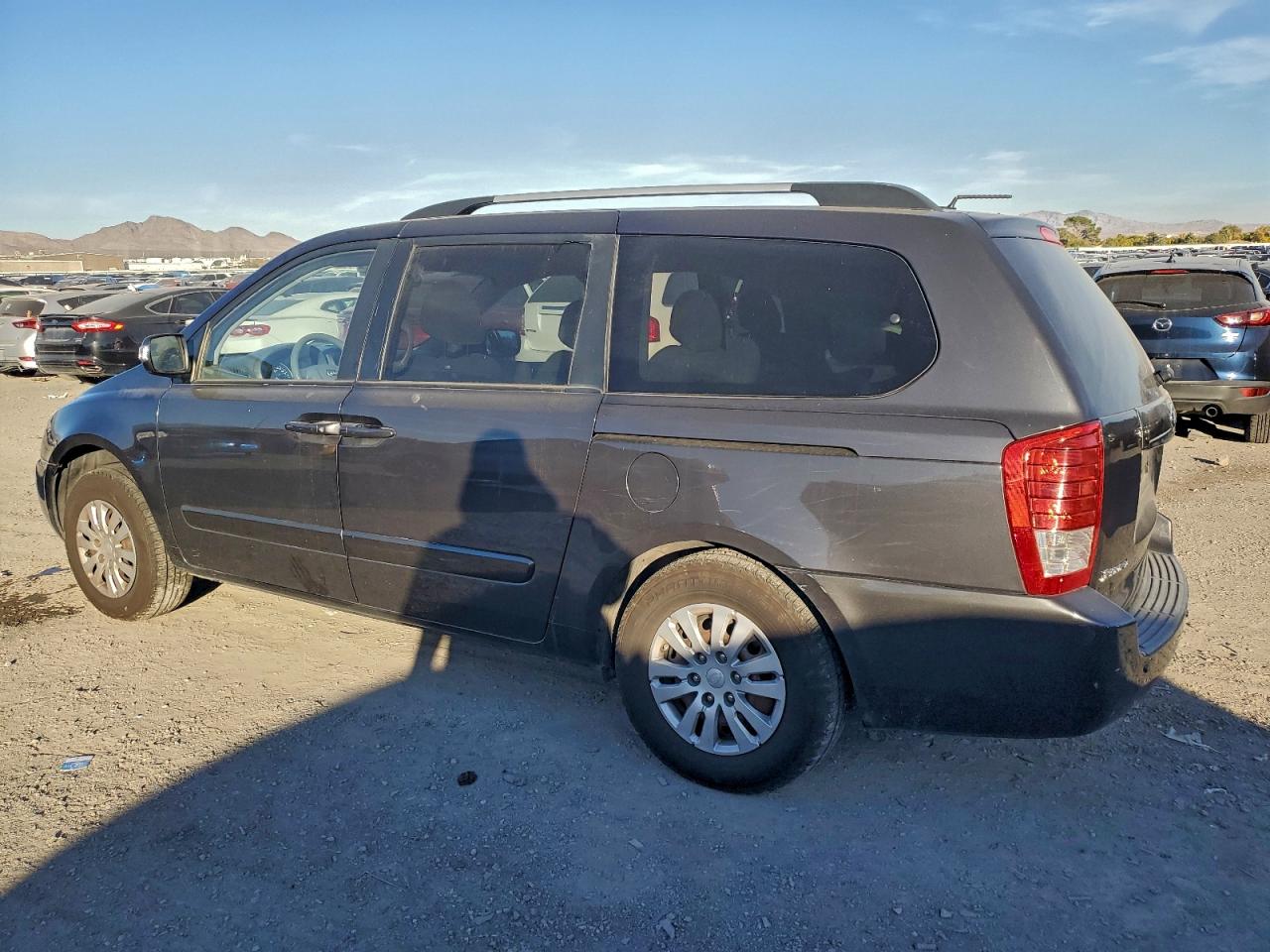 Lot #3317234186 2014 KIA SEDONA LX