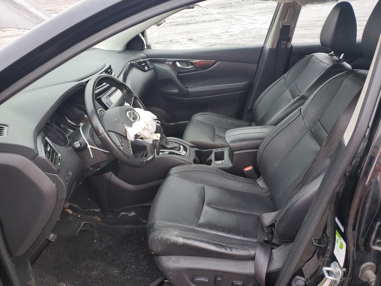 NISSAN ROGUE SPORT S