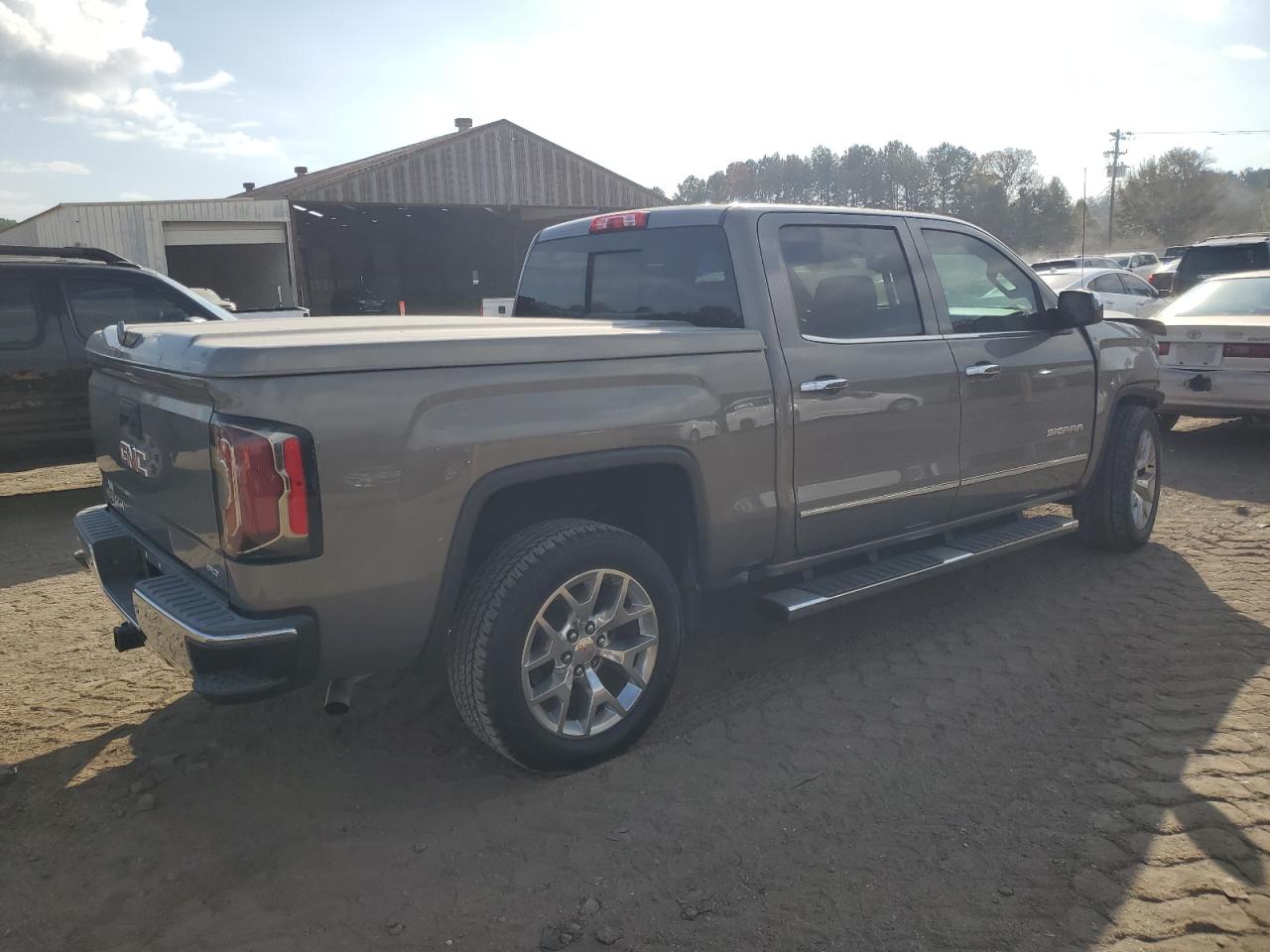 GMC SIERRA C1500 SLT