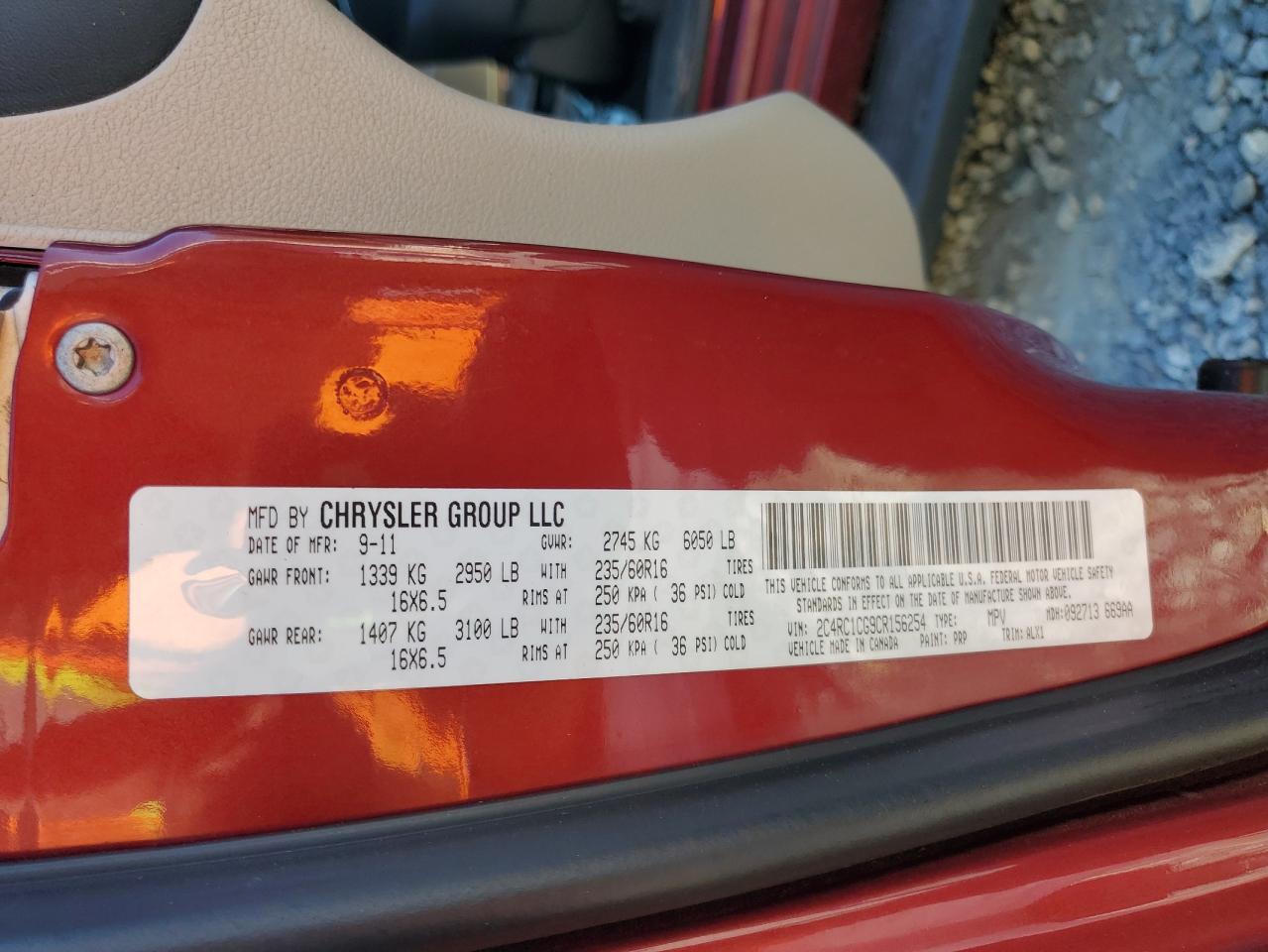 CHRYSLER TOWN & COUNTRY TOURING L