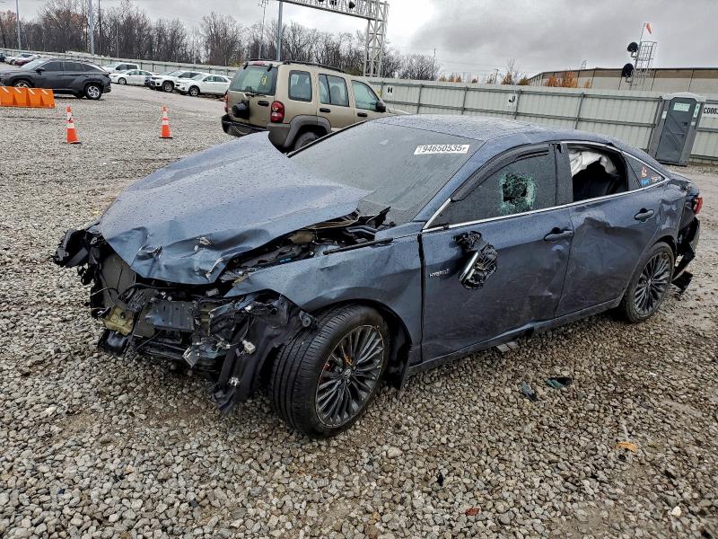 2019 TOYOTA AVALON XLE #3312427649