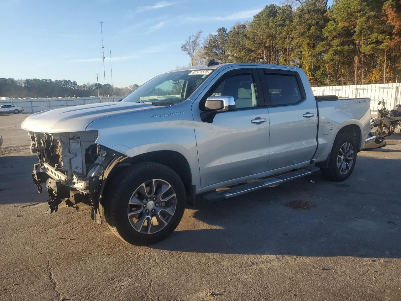 CHEVROLET SILVERADO K1500 LT