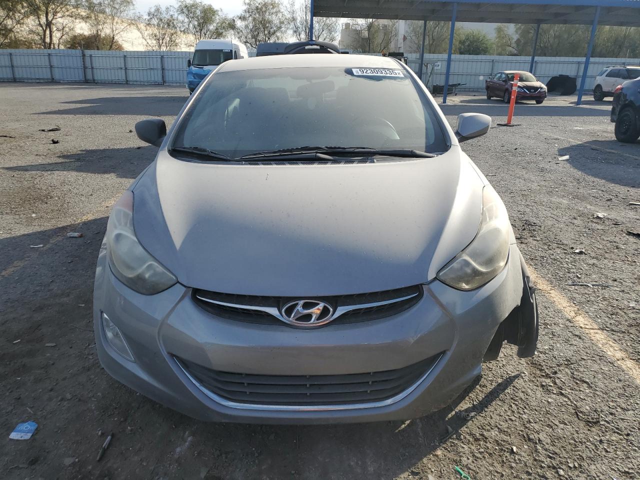 HYUNDAI ELANTRA GLS