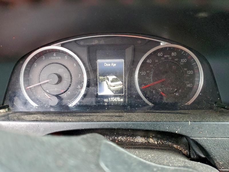 2016 TOYOTA CAMRY LE #3303588929