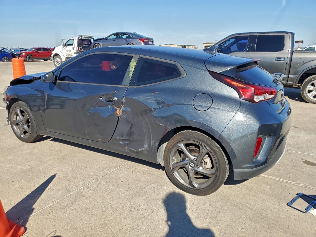 HYUNDAI VELOSTER BASE