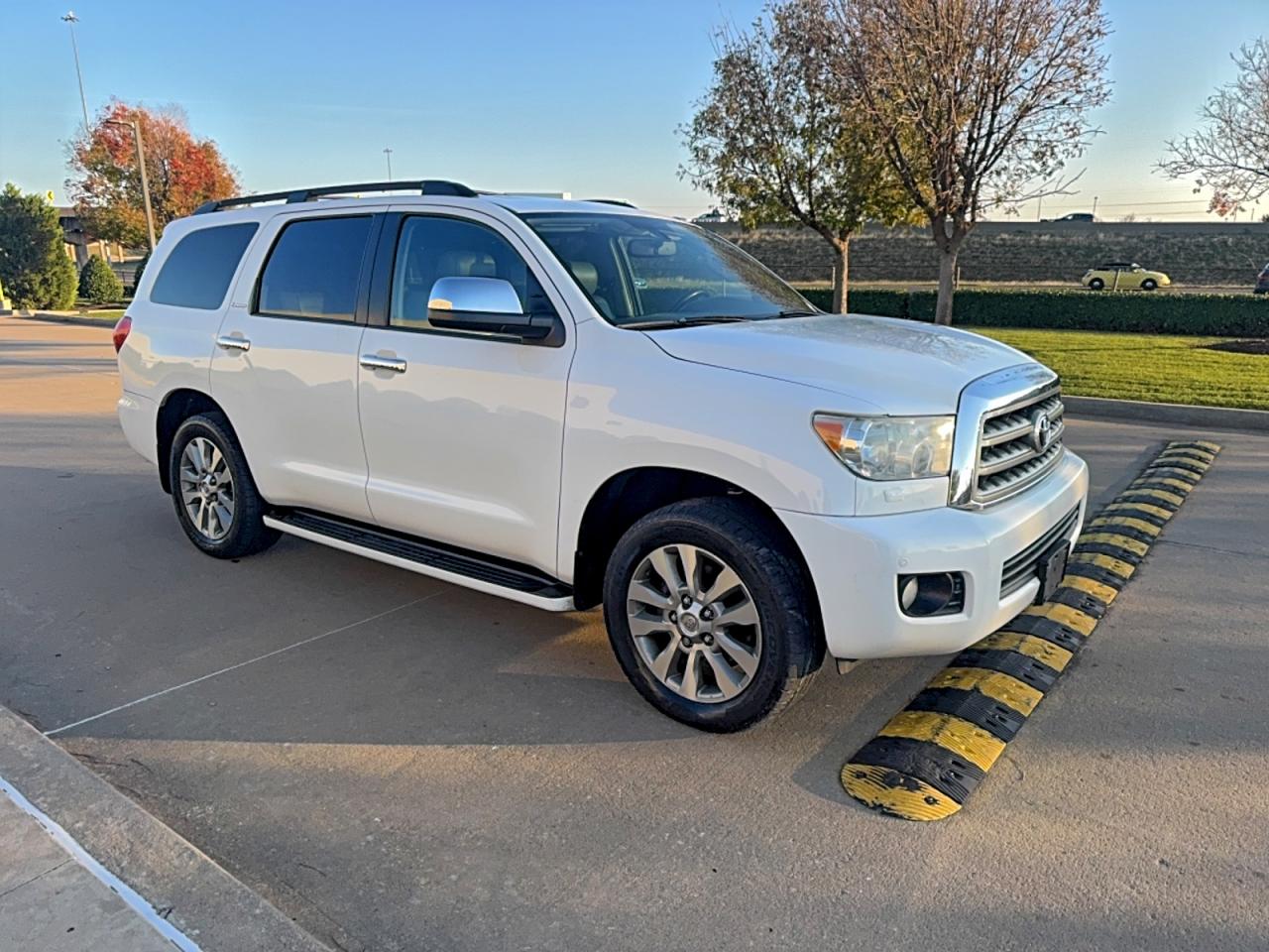 TOYOTA SEQUOIA LIMITED