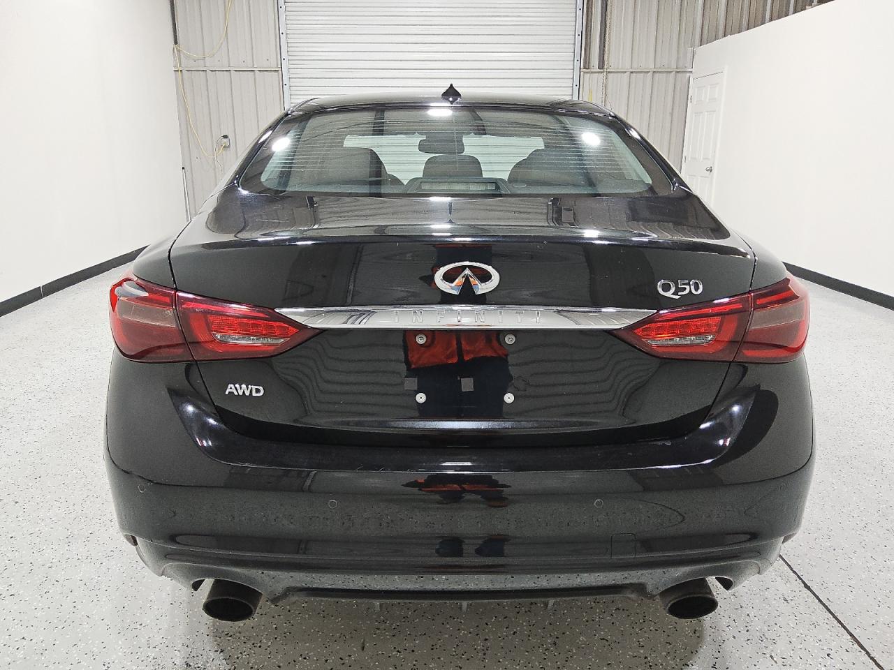 INFINITI Q50 LUXE