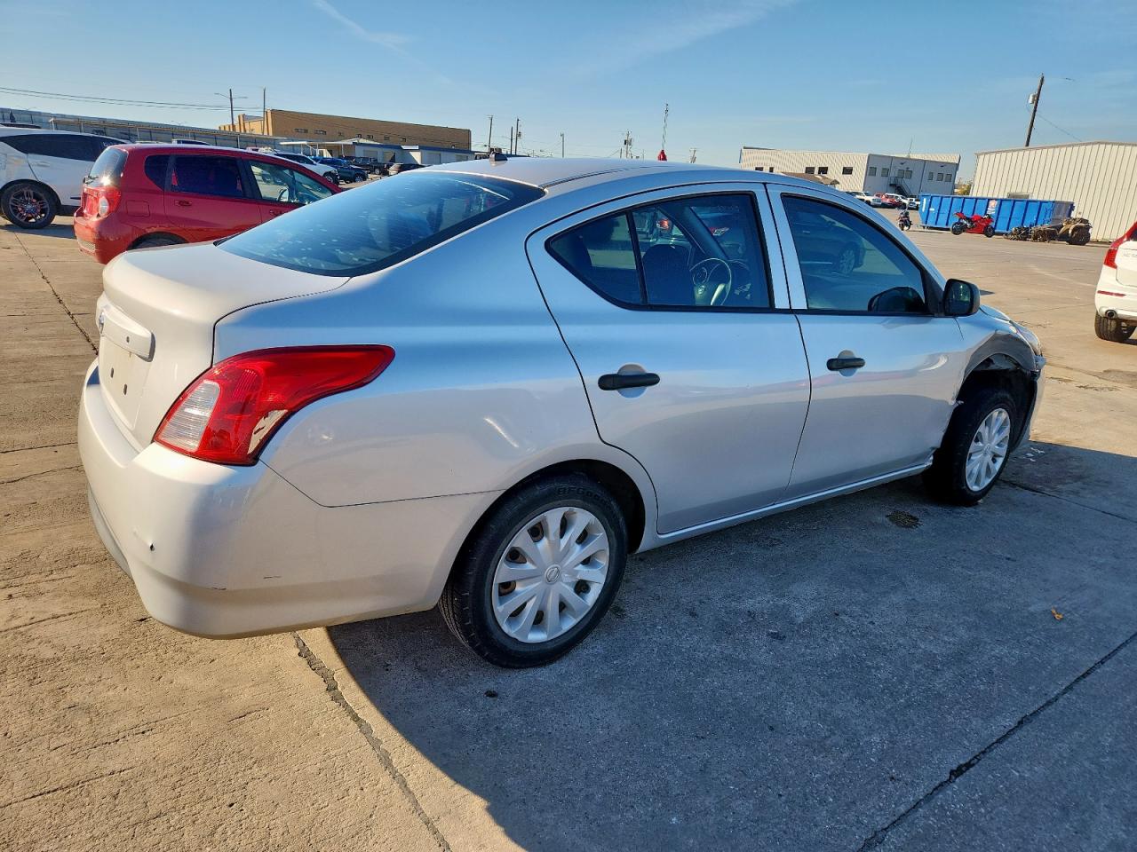 NISSAN VERSA S