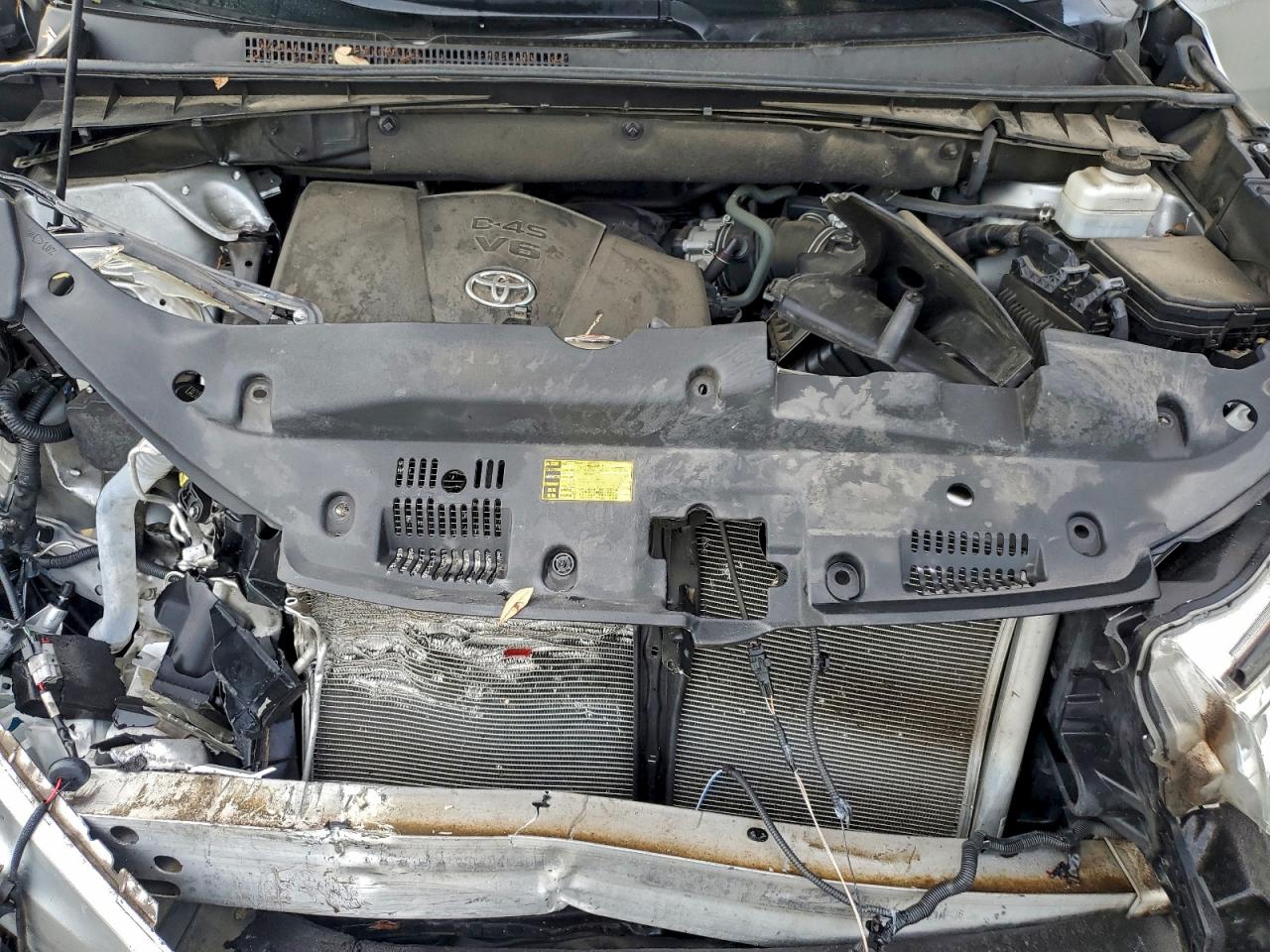 TOYOTA HIGHLANDER SE