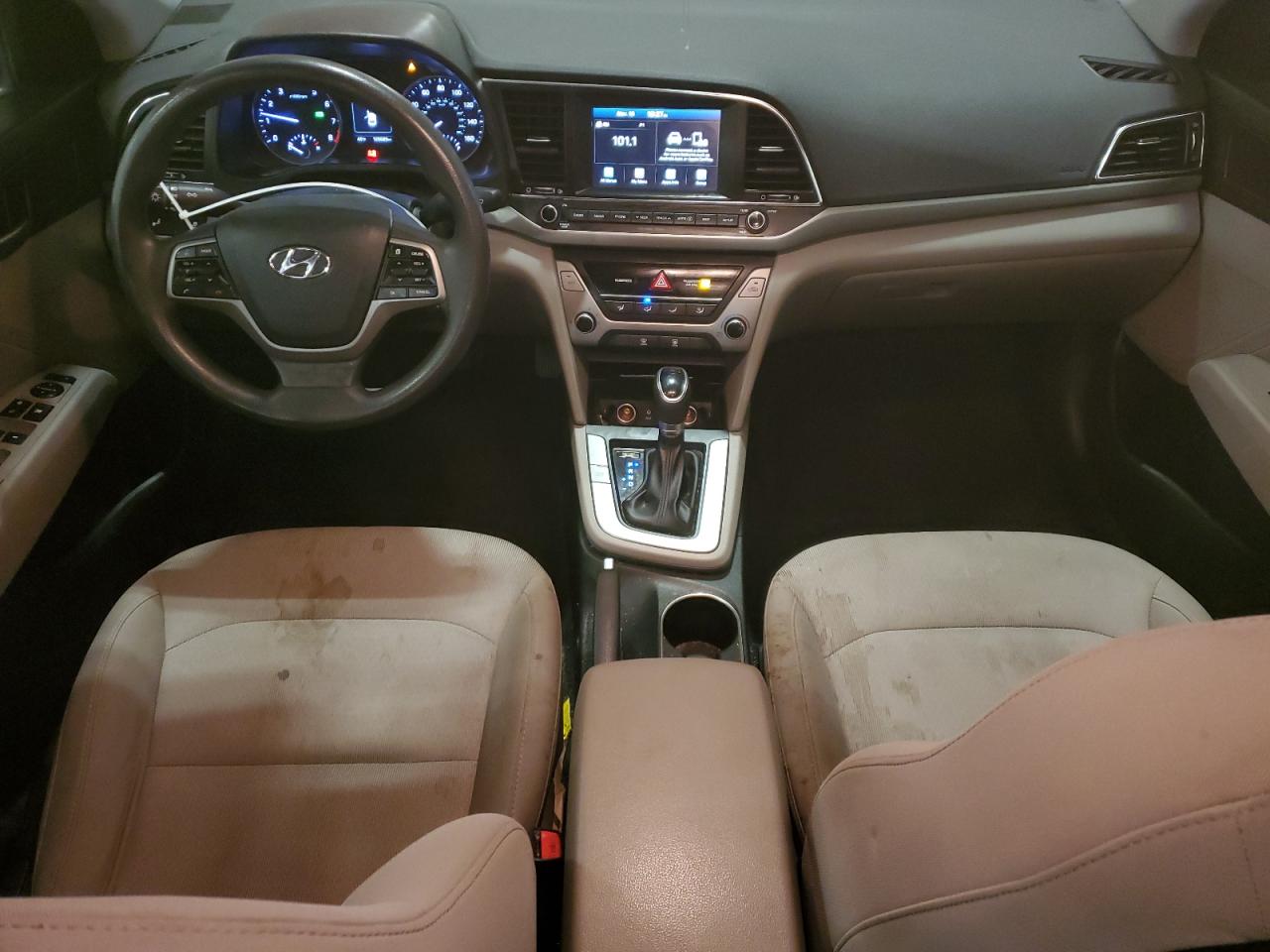 HYUNDAI ELANTRA SEL