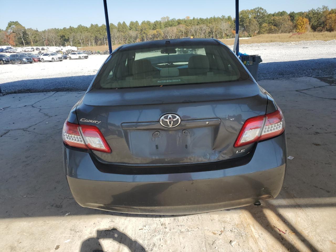 TOYOTA CAMRY BASE