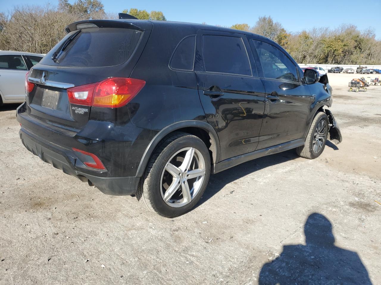 MITSUBISHI OUTLANDER ES