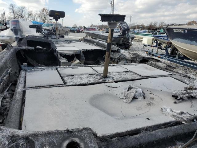 2004 LEGEND CRAFT BOAT #3304569458