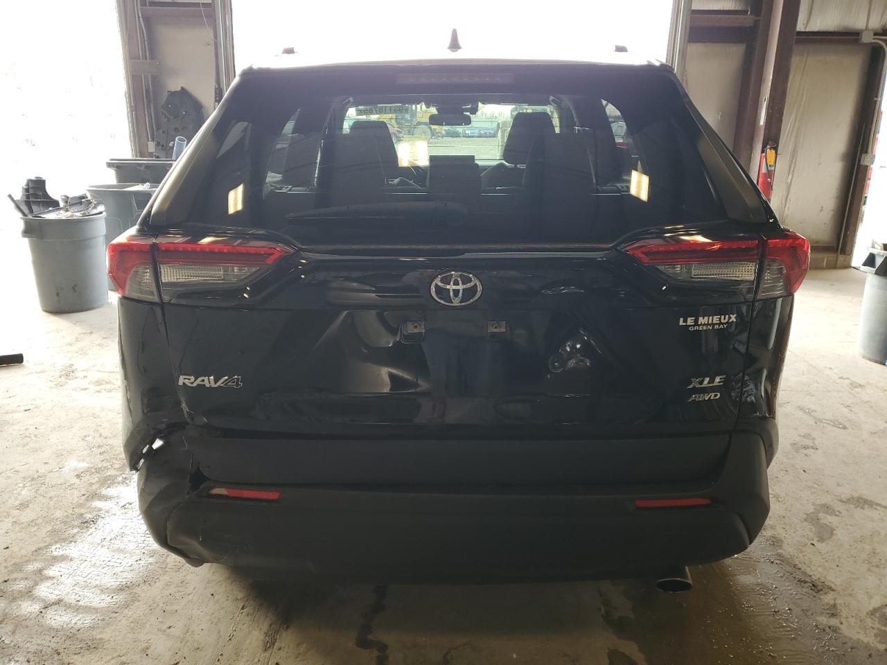TOYOTA RAV4 XLE