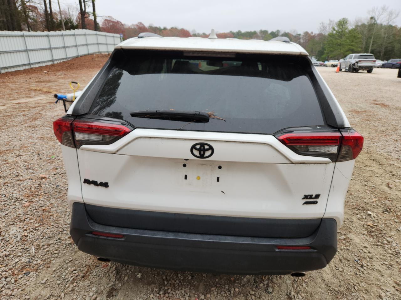 TOYOTA RAV4 XLE
