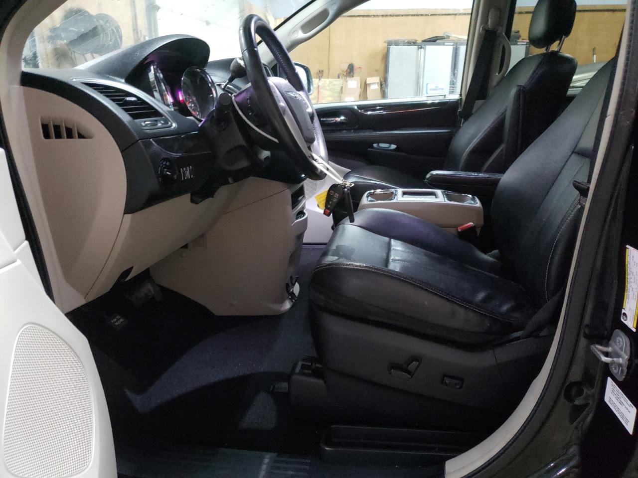 CHRYSLER TOWN & COUNTRY TOURING