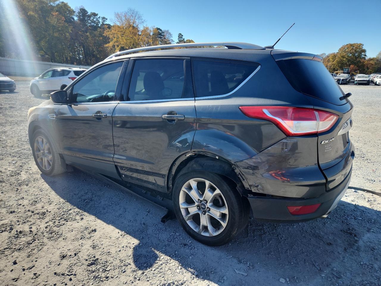 FORD ESCAPE TITANIUM