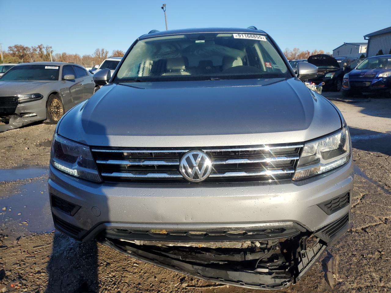 VOLKSWAGEN TIGUAN SE
