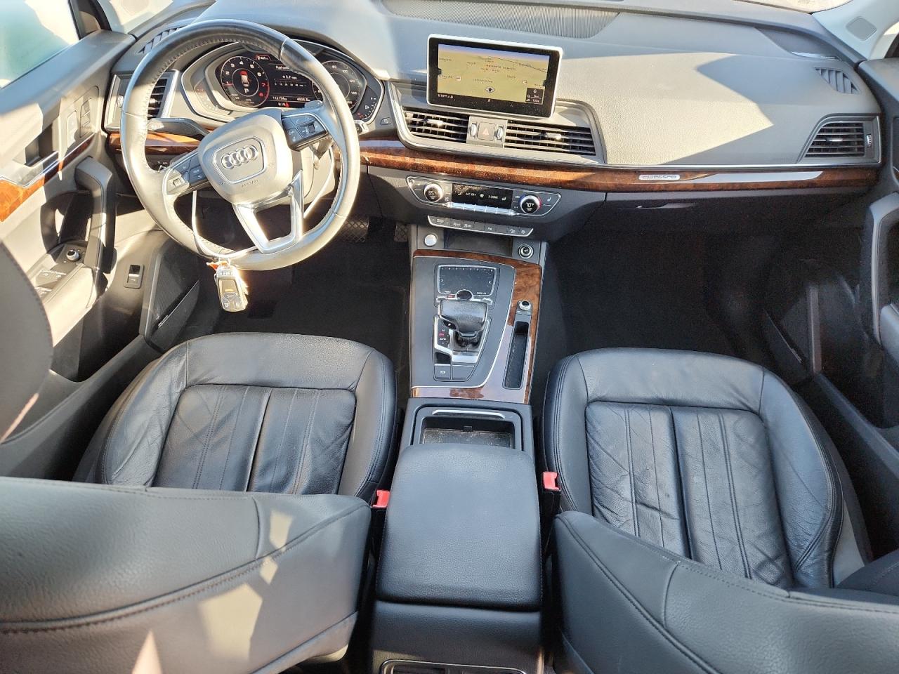 AUDI Q5 PREMIUM PLUS