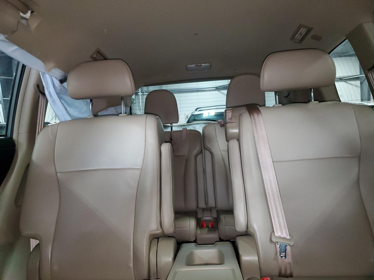 TOYOTA HIGHLANDER LIMITED