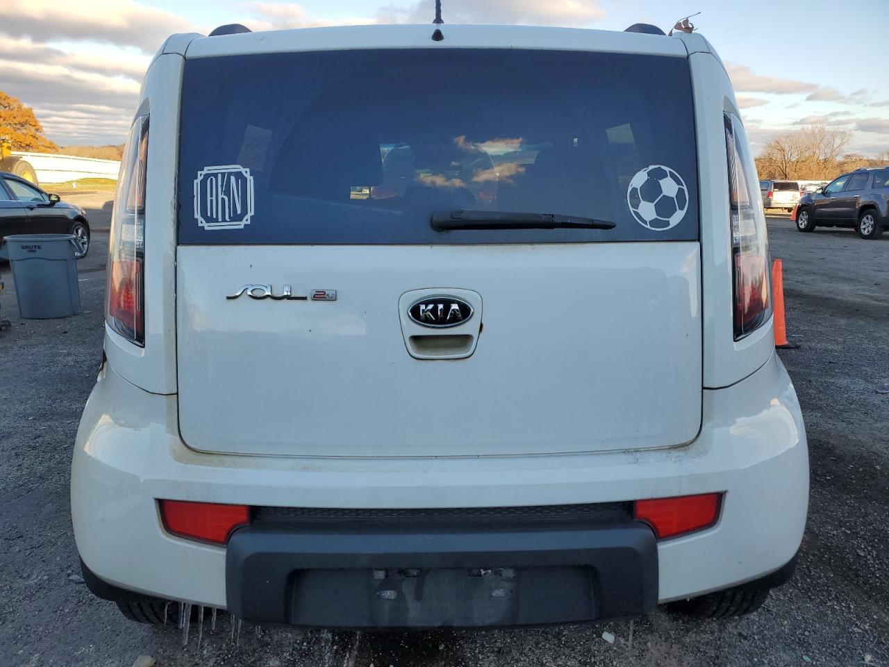 KIA SOUL +