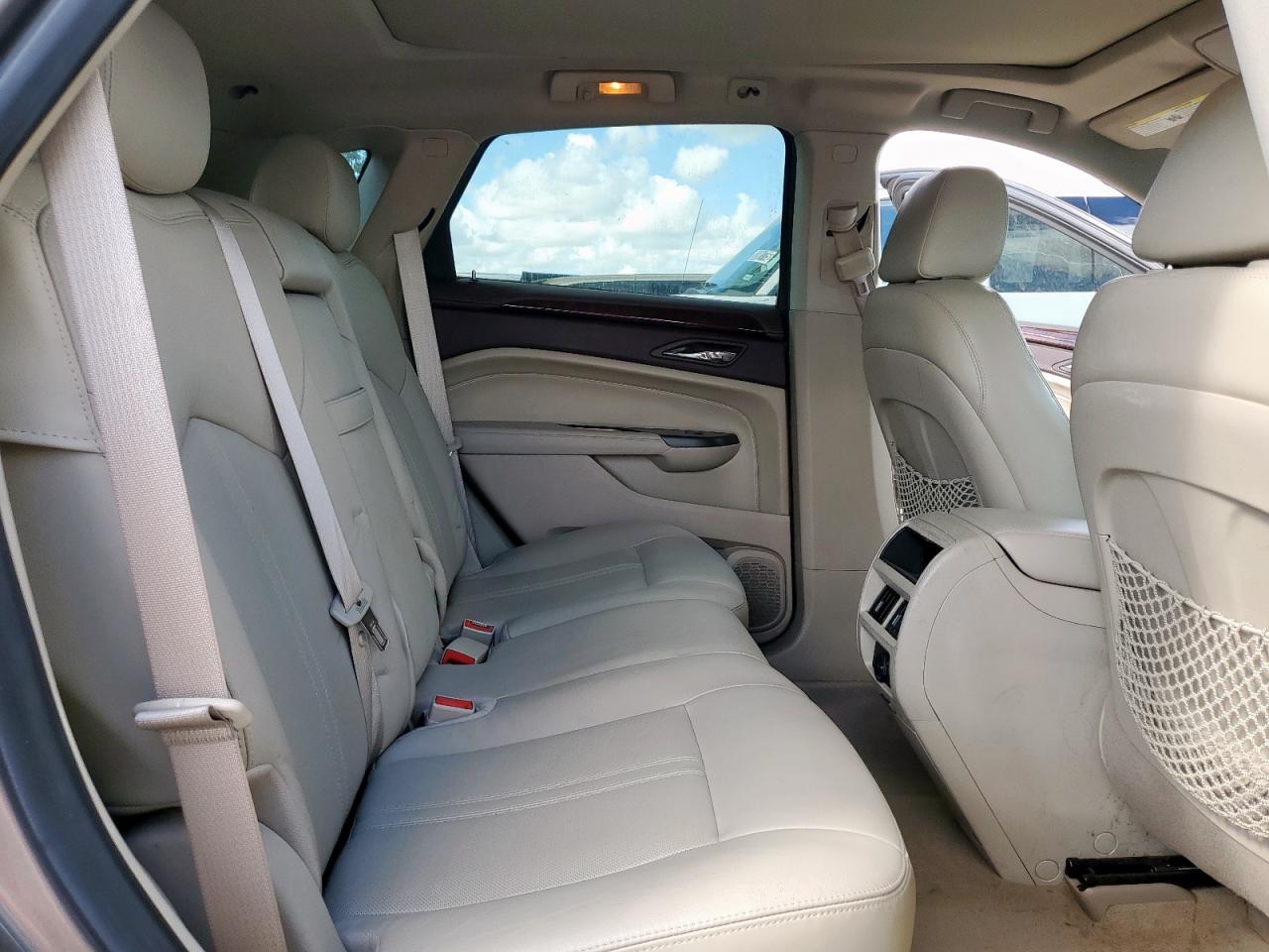 CADILLAC SRX LUXURY COLLECTION