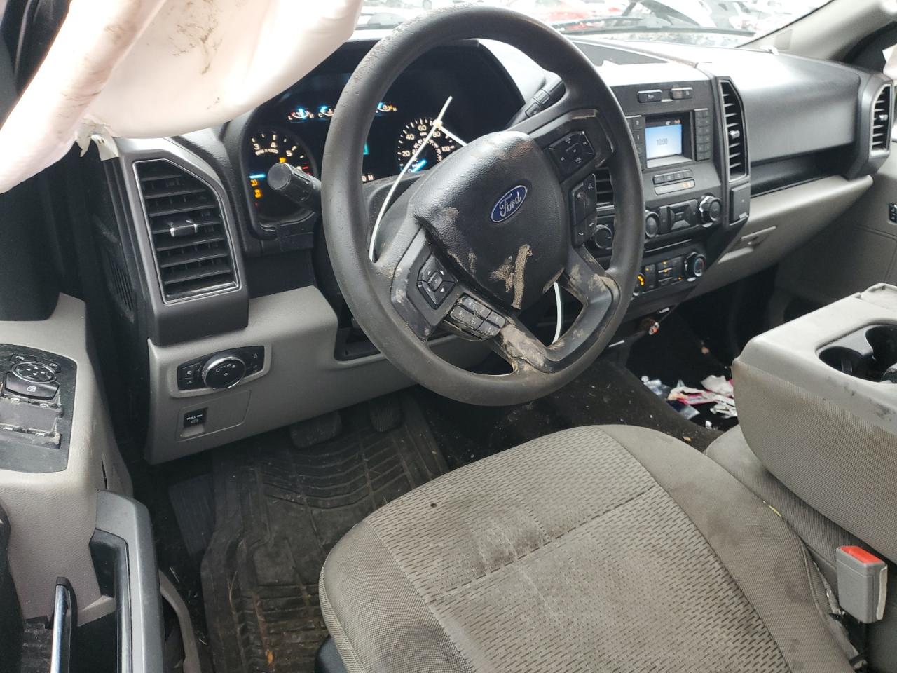 FORD F-150 SUPER CAB