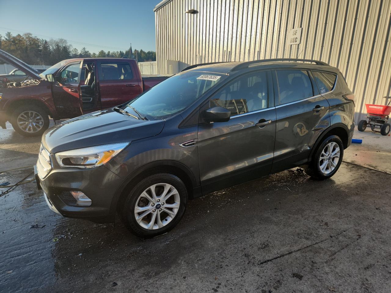FORD ESCAPE SE