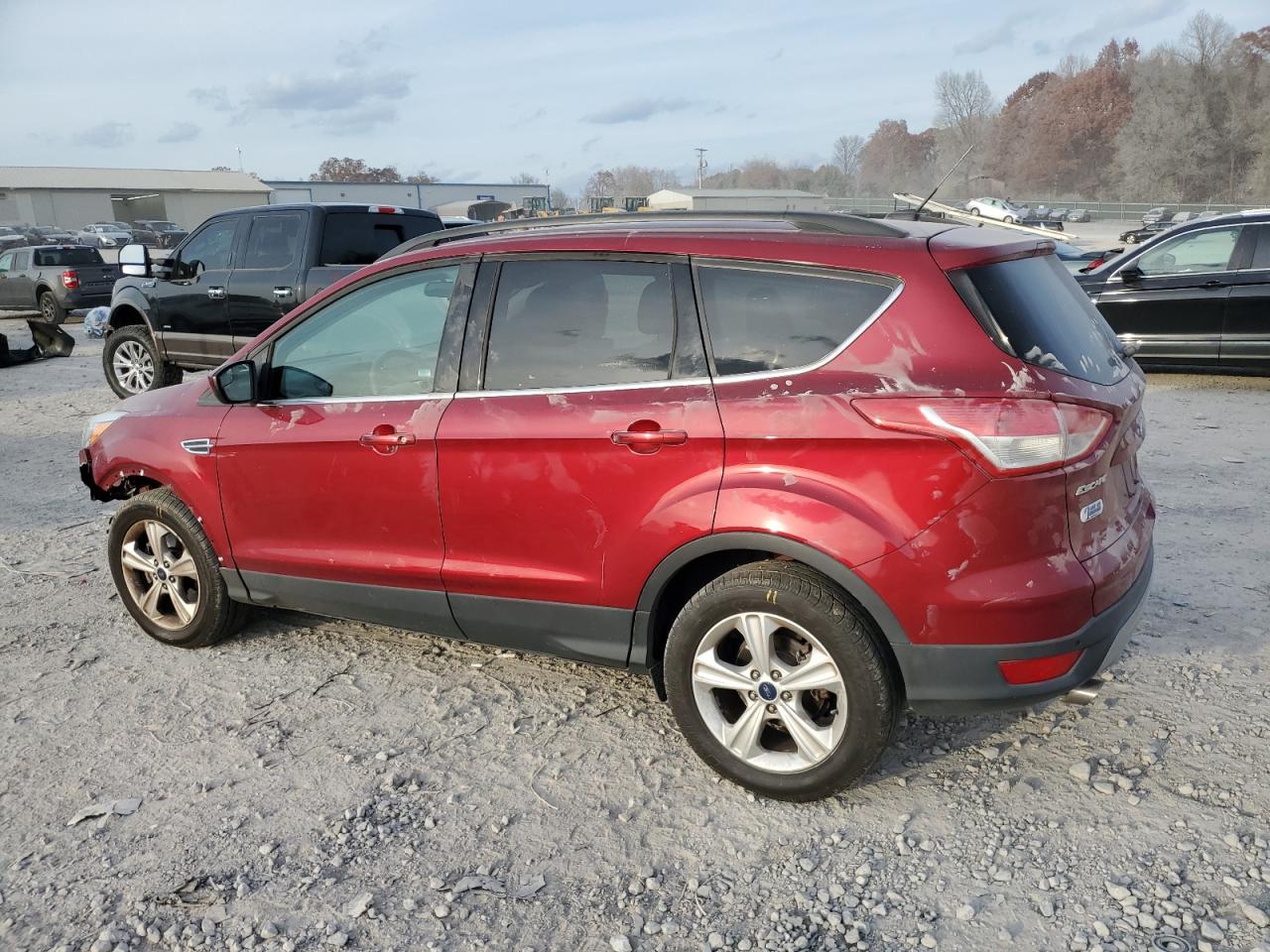 FORD ESCAPE SE