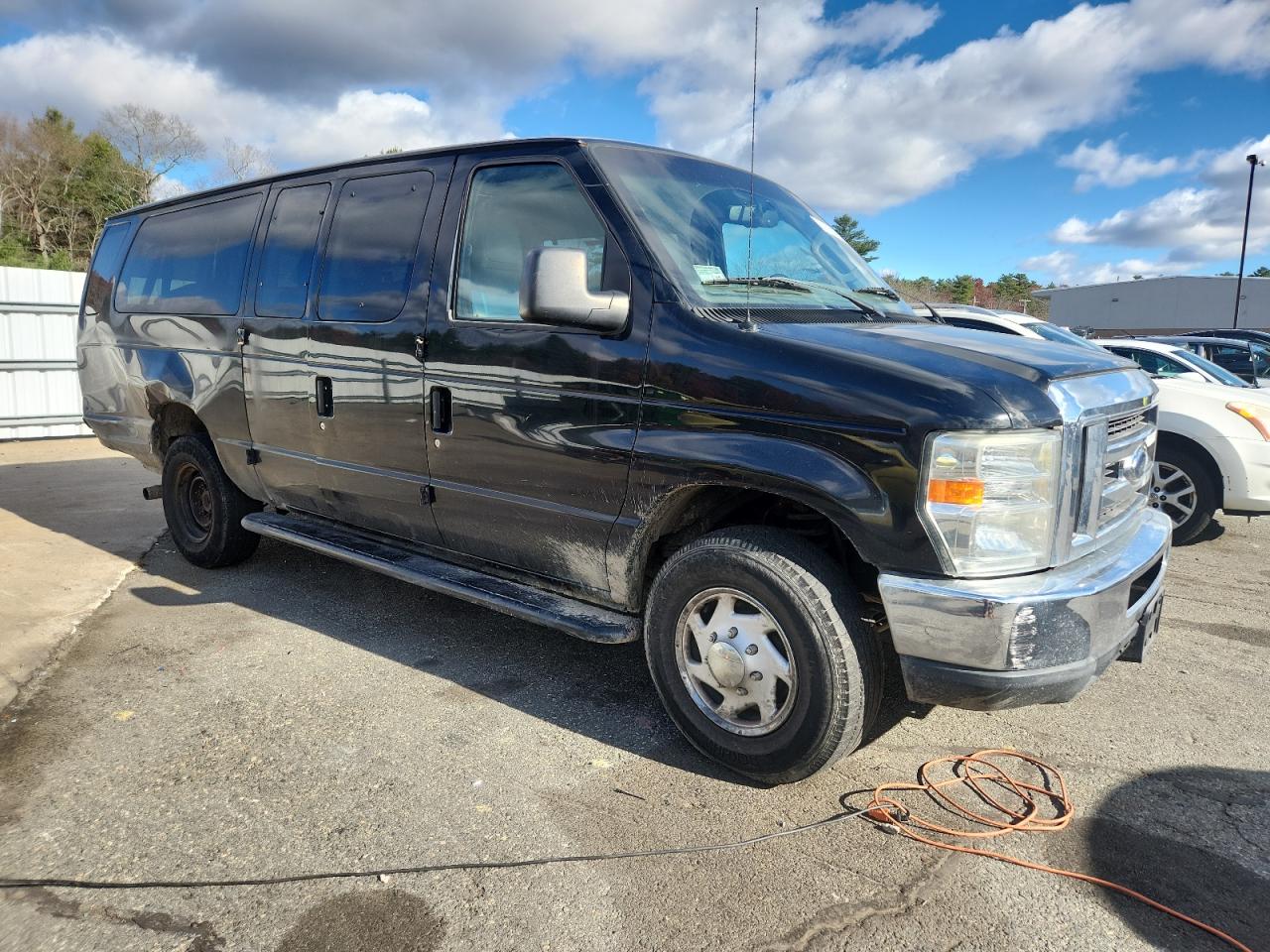 FORD ECONOLINE E350 SUPER DUTY WAGON