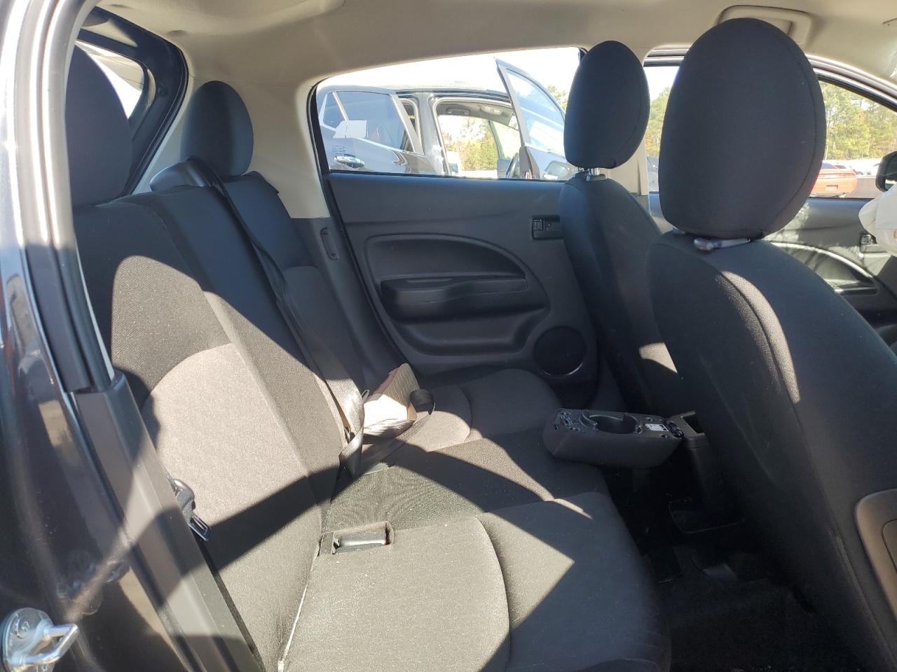 MITSUBISHI MIRAGE ES