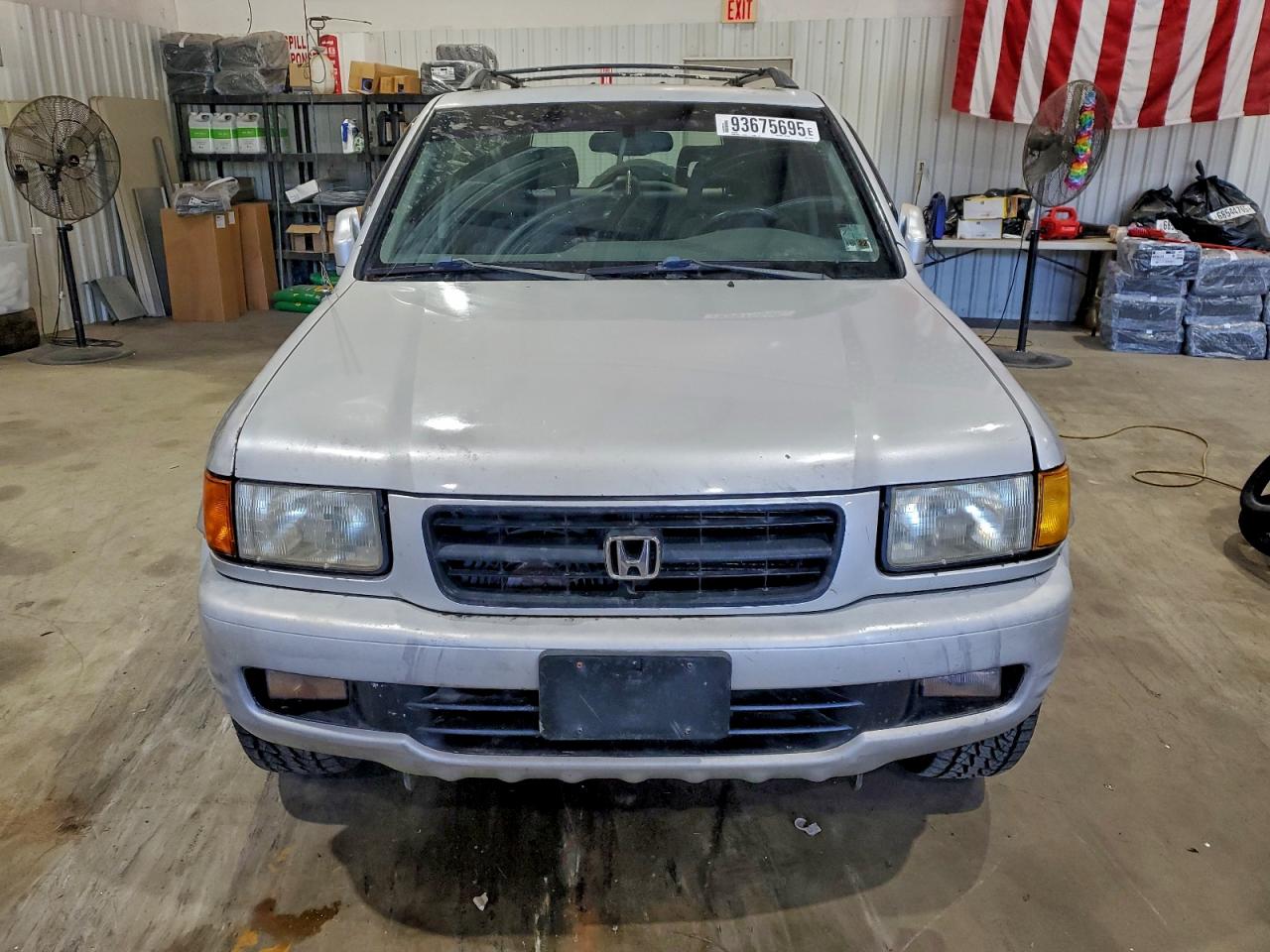 Lot #3305451060 1999 HONDA PASSPORT E