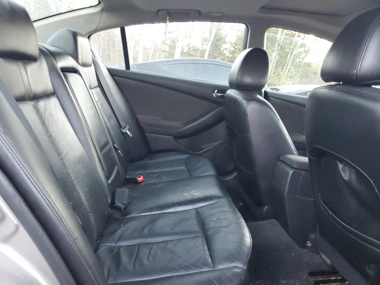 NISSAN ALTIMA BASE