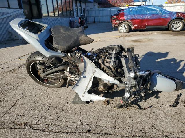 Global Auto Auctions: 2003 YAMAHA YZFR6 L