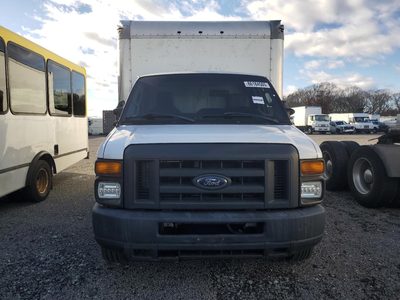 FORD ECONOLINE E350 SUPER DUTY CUTAWAY VAN