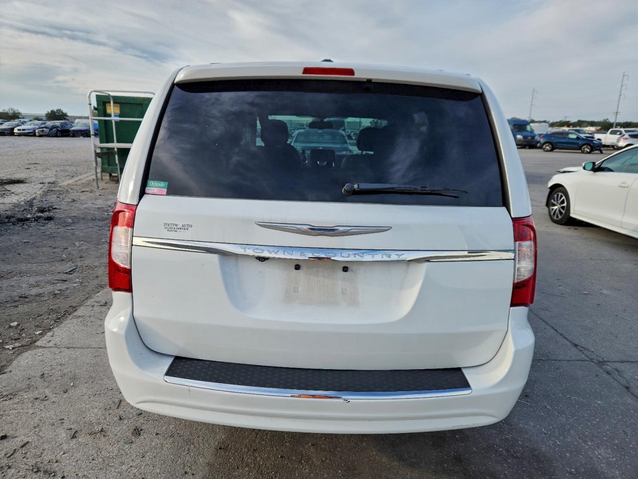 Lot #3316094258 2015 CHRYSLER TOWN & COU