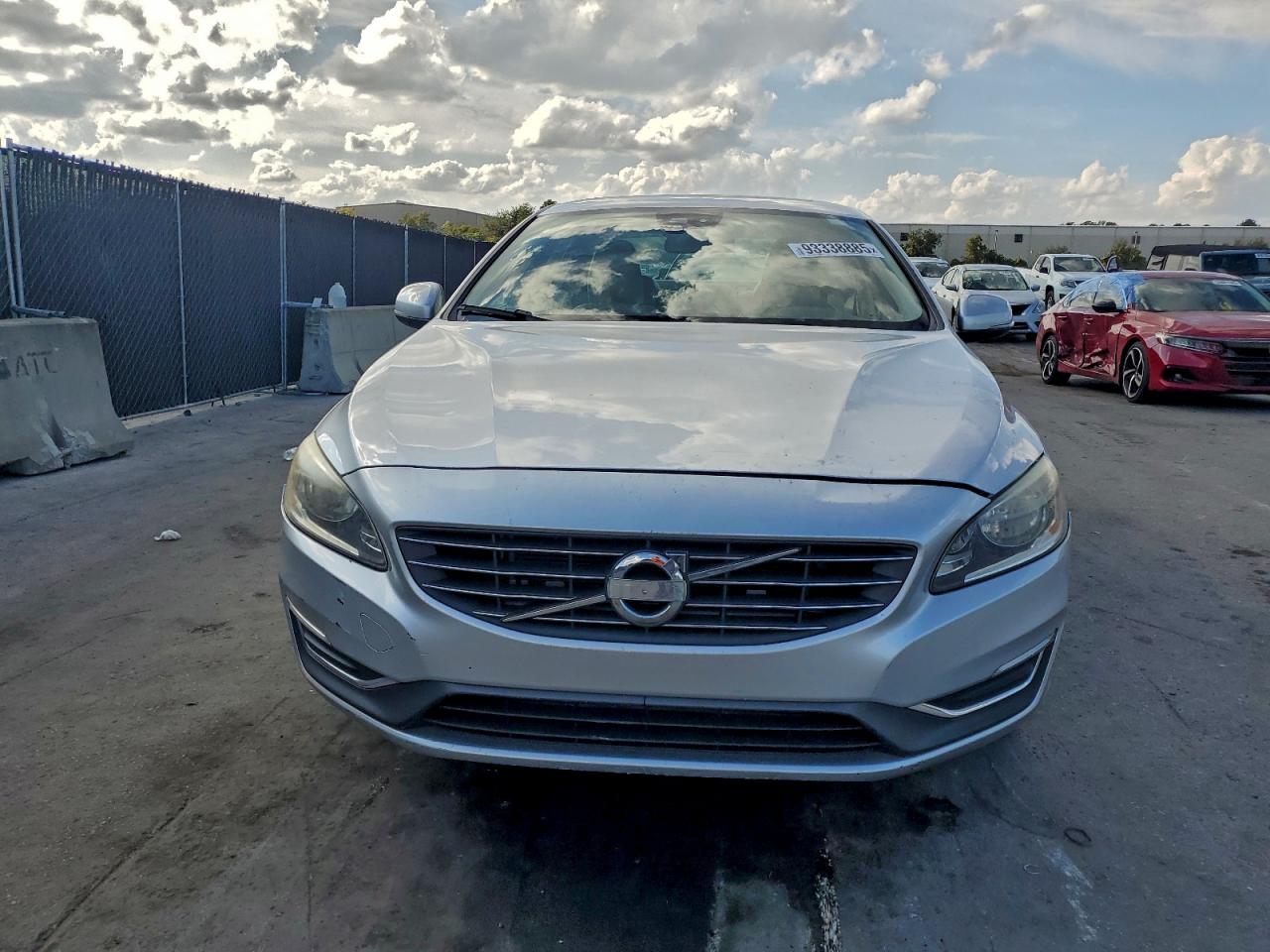VOLVO S60 T5