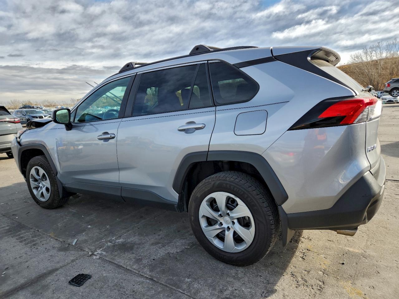 TOYOTA RAV4 LE