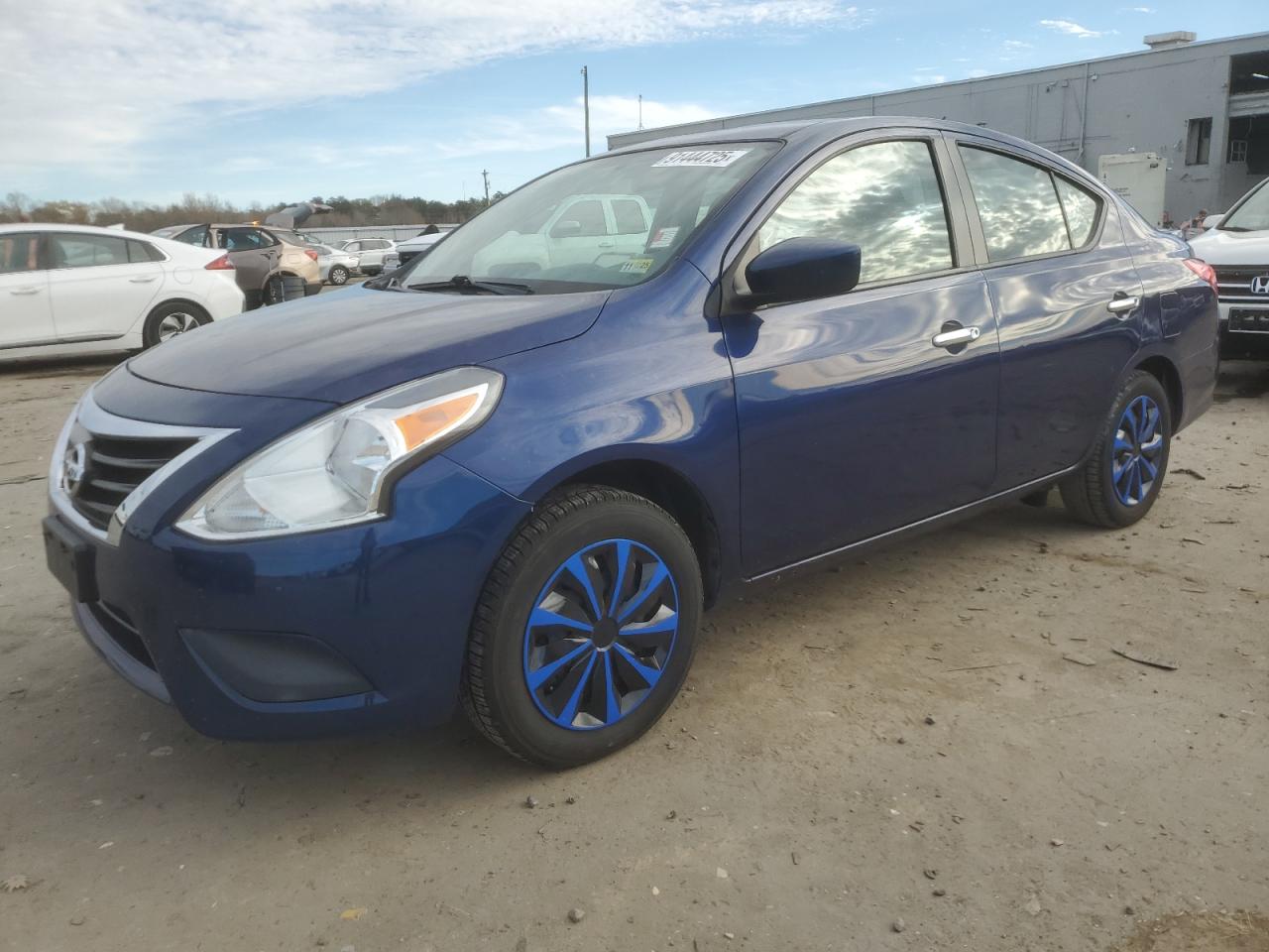 NISSAN VERSA S