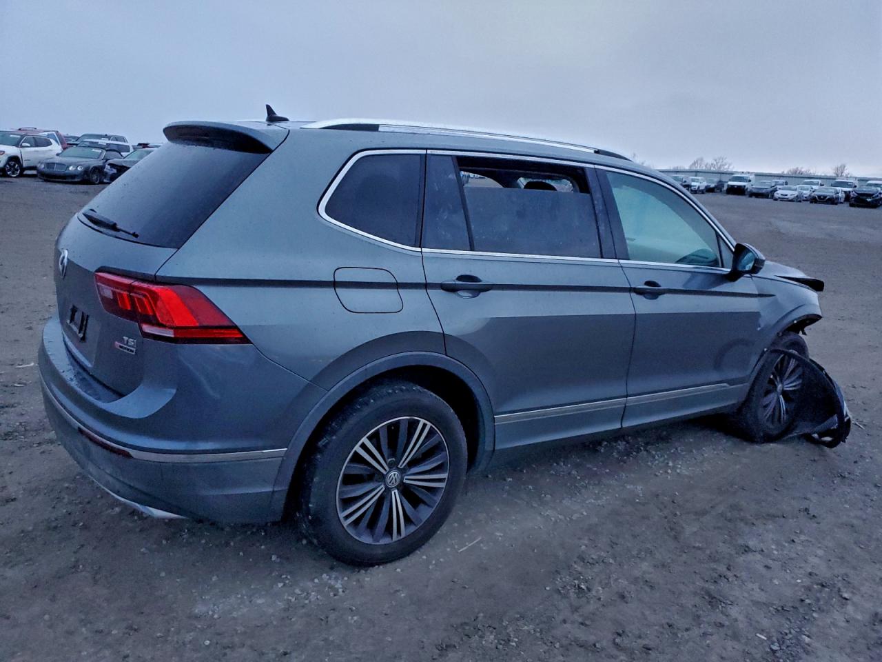 VOLKSWAGEN TIGUAN SE