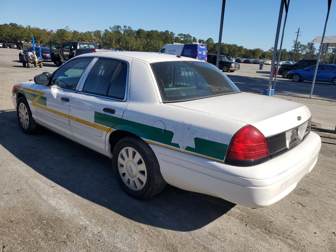 FORD CROWN VICTORIA POLICE INTERCEPTOR