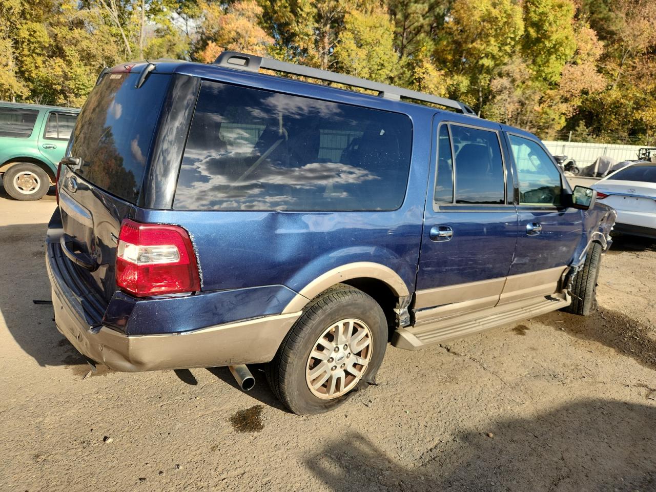 FORD EXPEDITION EL XLT